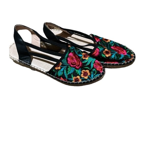 Azura Shoes - Azura Black Floral Espadrilles. New without box. Made in Spain.